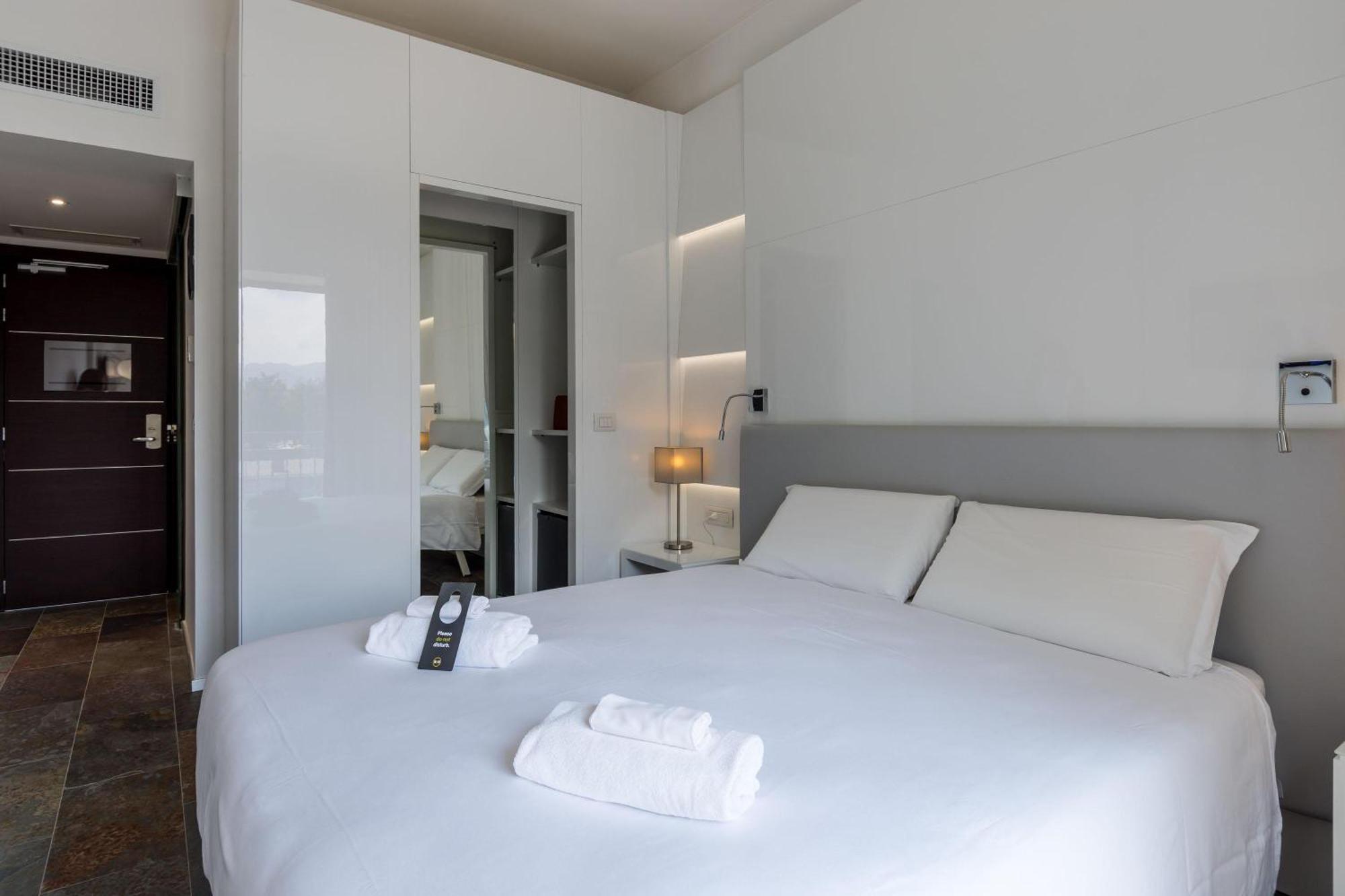 B&B Hotel Savona Exterior foto