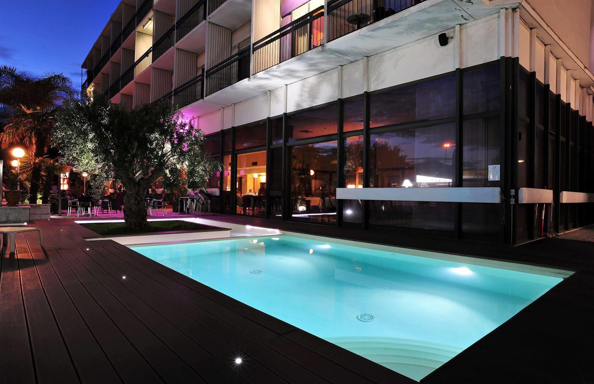 B&B Hotel Savona Exterior foto